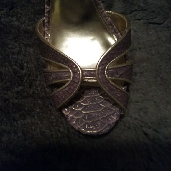 Coach faux snake heels - Picture 2 of 3